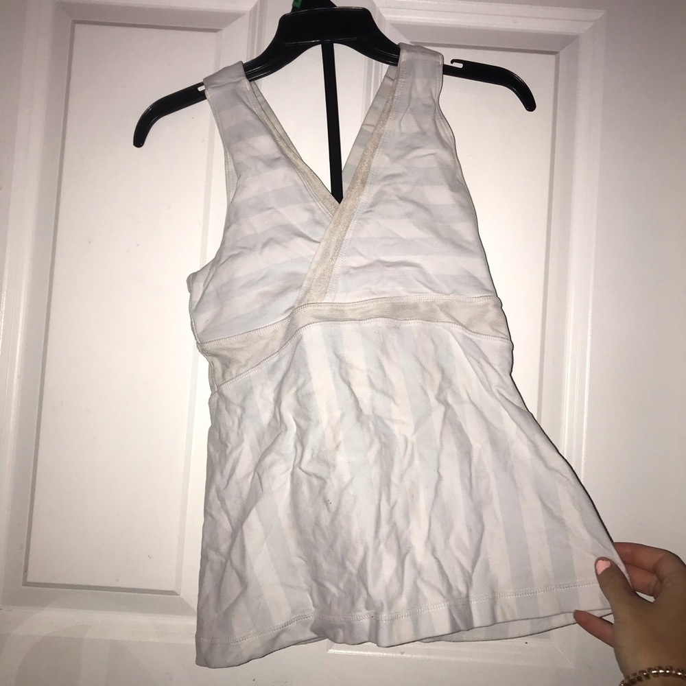 Lululemon tank